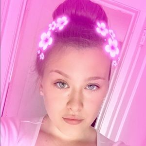 Meet your Posher, Ariana