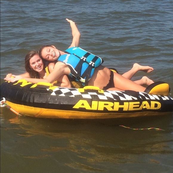 Meet your Posher, Macy - Picture 3 of 3