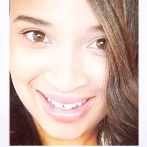 Meet your Posher, Isis