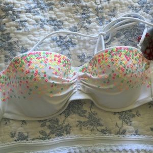 Victoria S swim suit 36C-M. NWT bought on here