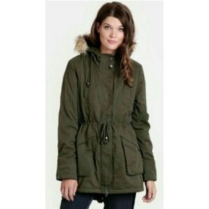 Army Green Parka Jacket (Restocked)