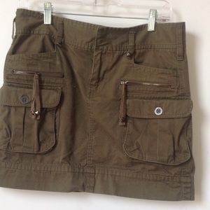 Calvin Klein cargo skirt. Olive green