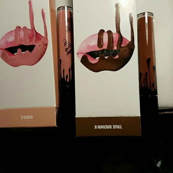 Real Authentic Kylie lipstick and liner set. Bnib - Picture 4 of 4
