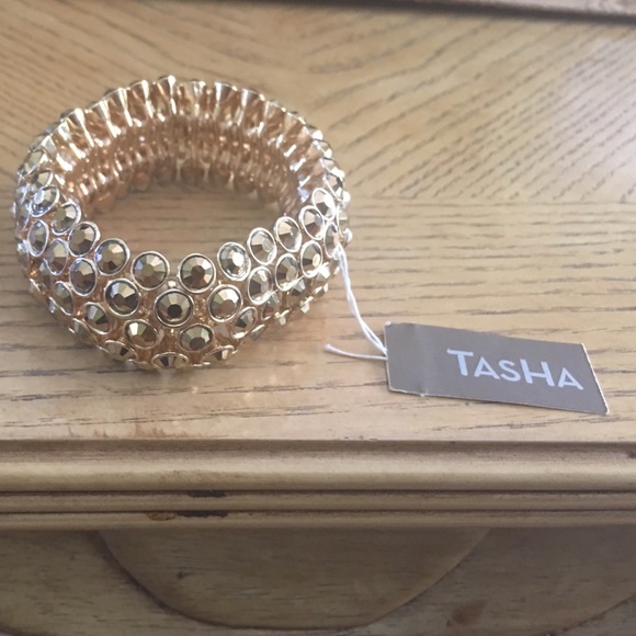 Tasha Jewelry - Lovely gold bracelet.