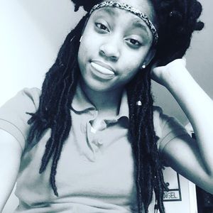 Meet your Posher, Queen