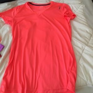 Never been worn reebok dry fit work out top
