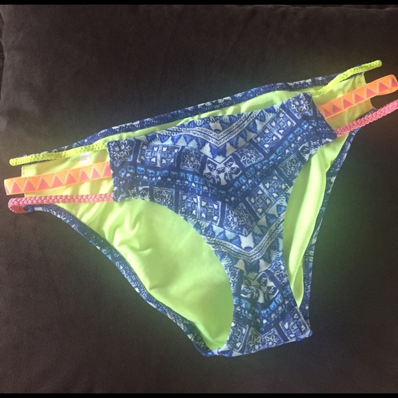 VIctoria's Secret multi blue bikini bottom - Picture 1 of 1