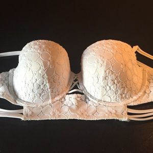 VS white lace top w/ adjustable straps