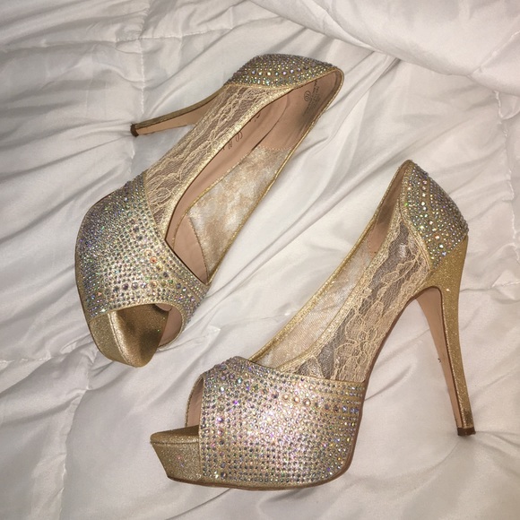 Homecoming/ Prom/ Wedding/ formal heels