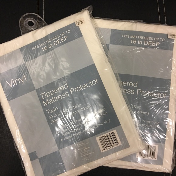 Zippered Mattress Protectors (twin fits 16" deep)