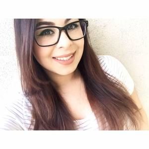 Meet your Posher, Karissa