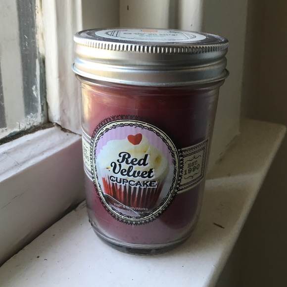 B&BW Red Velvet Candle