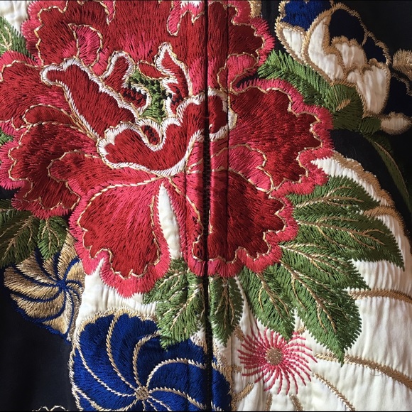 {DONATED} Lucky Brand Oriental Stitched Hoodie - Picture 3 of 4