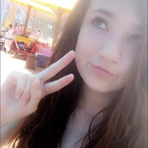 Meet your Posher, Lexy