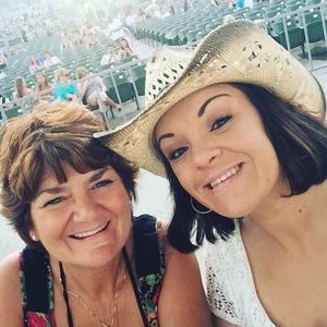 Meet your Posher, Jackie