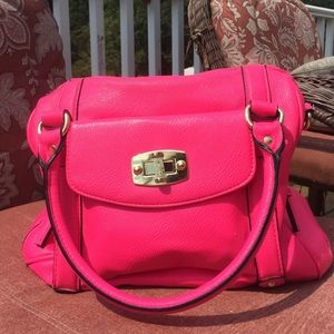 👛 OFFERS WELCOME Hot Pink Handbag 👛