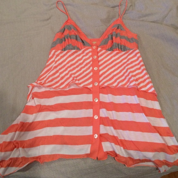 Last chance!! Ella moss tank top