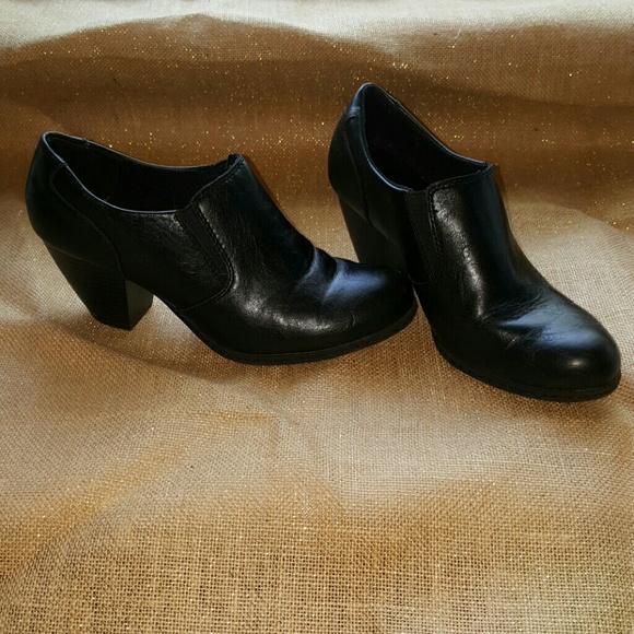 Shoes - Final Price! 💕 JACLYN SMITH   Booties
