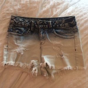 💙bleached jean shorts💙