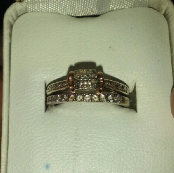 Engagement Ring/Band