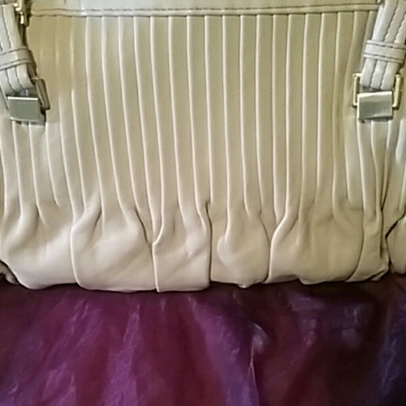 Cole Haan Cream color shoulder bag - Picture 4 of 4