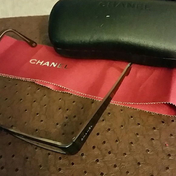 Authentic CHANEL Perfect Condition Designer Frames - Picture 3 of 4