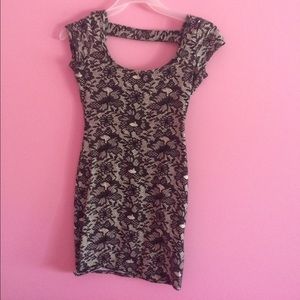 lace pattern bodycon dress
