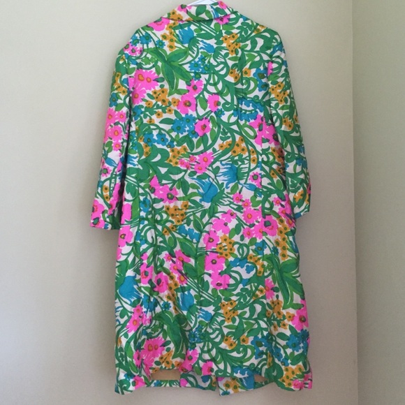 VINTAGE- floral coat with sequin buttons! - Picture 4 of 4