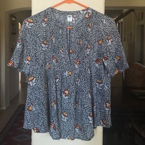 Old navy flowy top