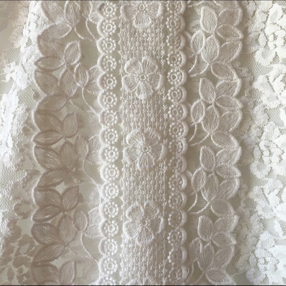 {DONATED} New Look 915 Generation Lace Tank - Picture 3 of 4