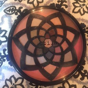 Stila "Dream in Full Color" palette