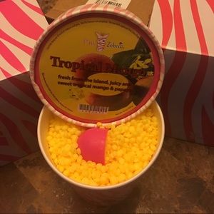 Bundle for @simplybechay