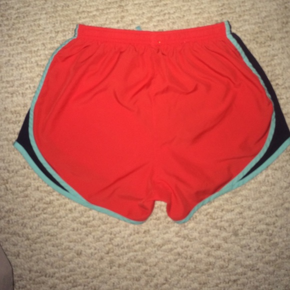 Nike Dri-fit shorts - Picture 2 of 3