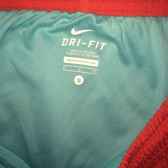 Nike Dri-fit shorts - Picture 3 of 3