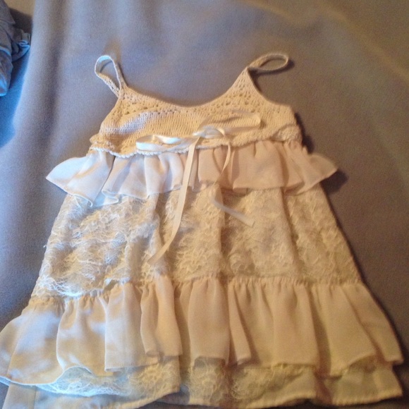 Forever 21 lace and crochet top