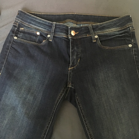 Skinny Jeans 👖 - Picture 2 of 3