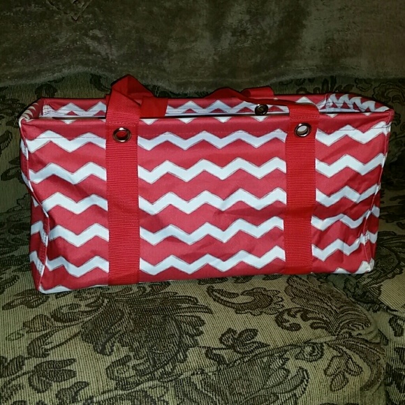 Thirty-one red chevron medium utility tote.