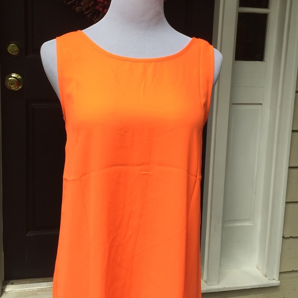 ⚡️sale! NWOT Neon orange tank with back bow!! - Picture 2 of 3