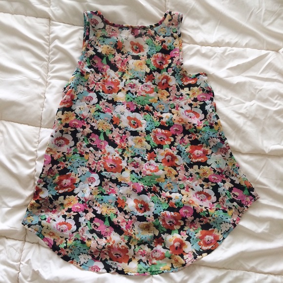 F21 Blouse - Picture 2 of 4