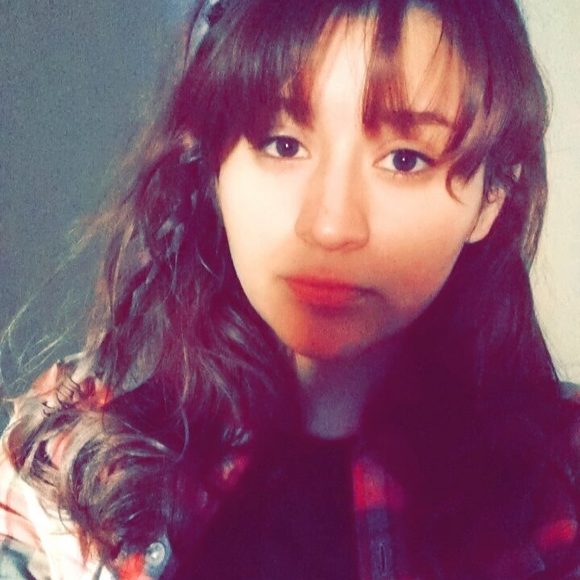 Meet your Posher, Alexis