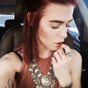 Meet your Posher, Alex