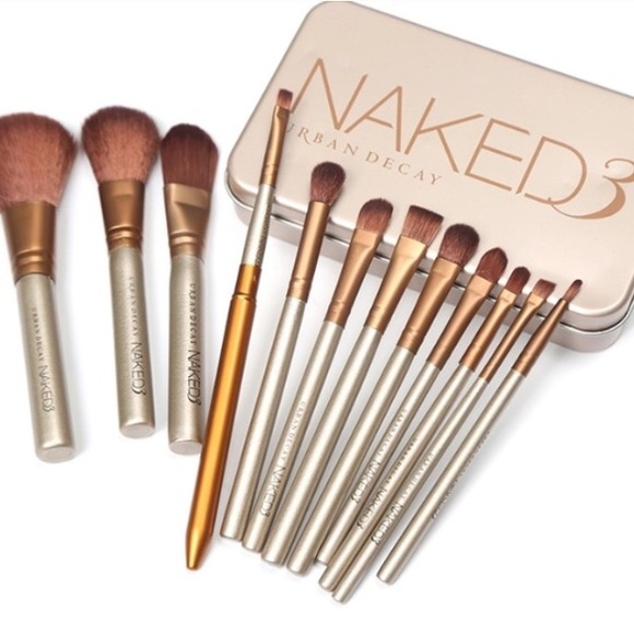 🆕Naked 3 makeup Brushes
