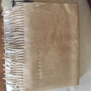 Burberry scarf 100% cashmere new !!