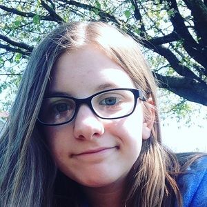 Meet your Posher, Ella