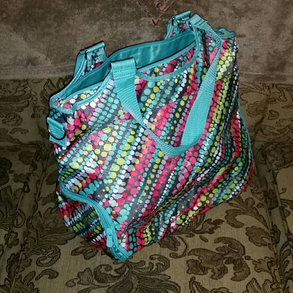 Thirty-one sports duffle bag