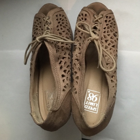 Brown Lace-Up Wedges