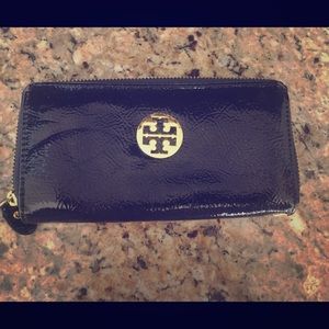 Tory burch wallet