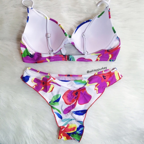 ❤️LAST CHANCE❤️ white colorful tropical bikini set - Picture 3 of 4