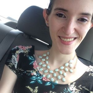 Meet your Posher, Claire