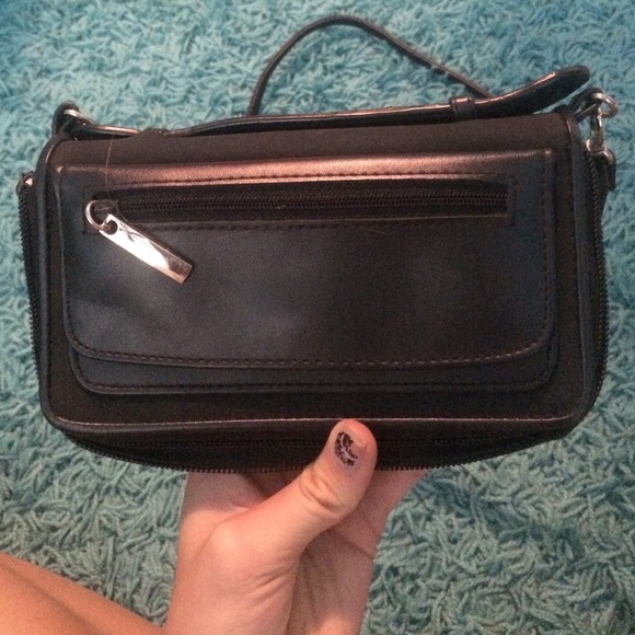 Cross body Purse - Picture 3 of 3